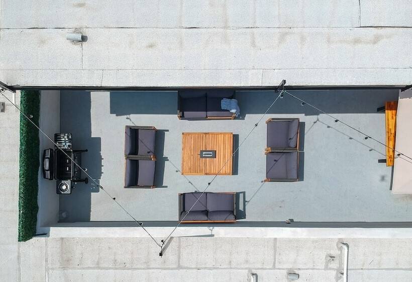 Metro Horizon By Avantstay Rooftop Deck + City View