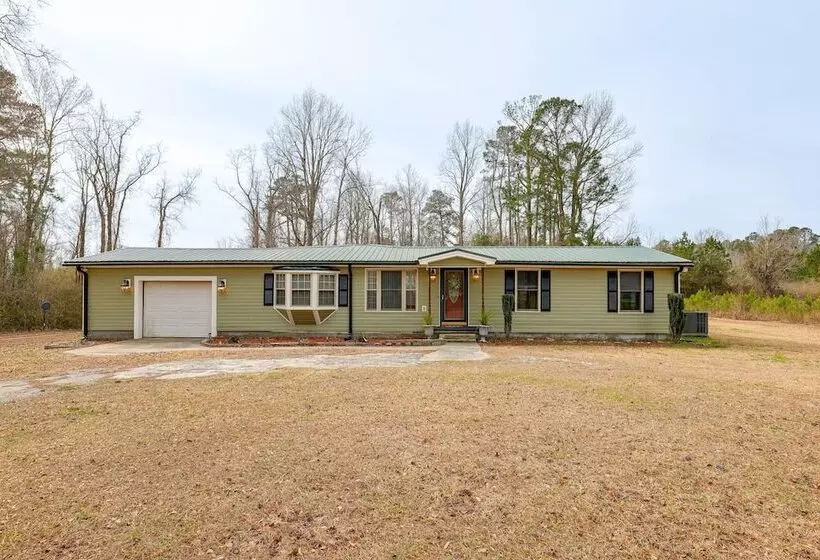 Peaceful Delco Family Home W/ Private Deck!