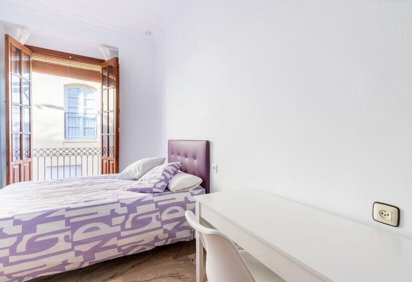 پانسیون Banana Gay House   Only Men