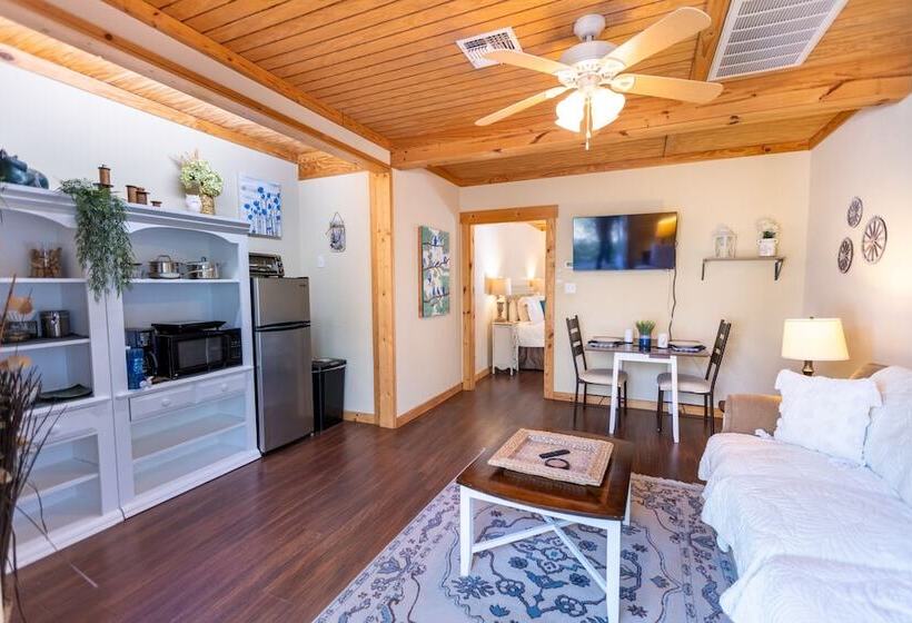 膳宿费 Mystic Hill Suites