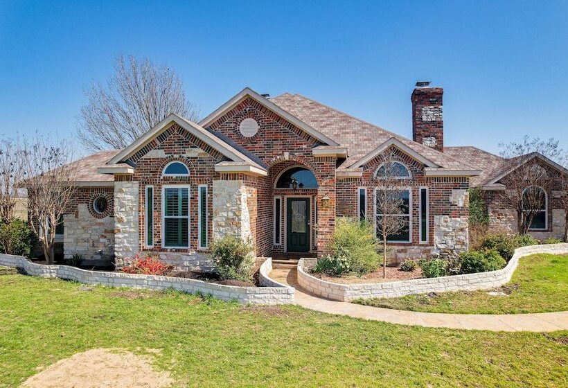 On 10 Acres: Celina Ranch W/ Pool & Fire Pit!