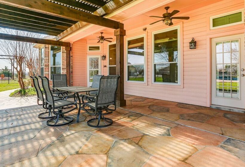 On 10 Acres: Celina Ranch W/ Pool & Fire Pit!