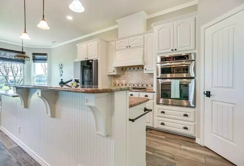 On 10 Acres: Celina Ranch W/ Pool & Fire Pit!