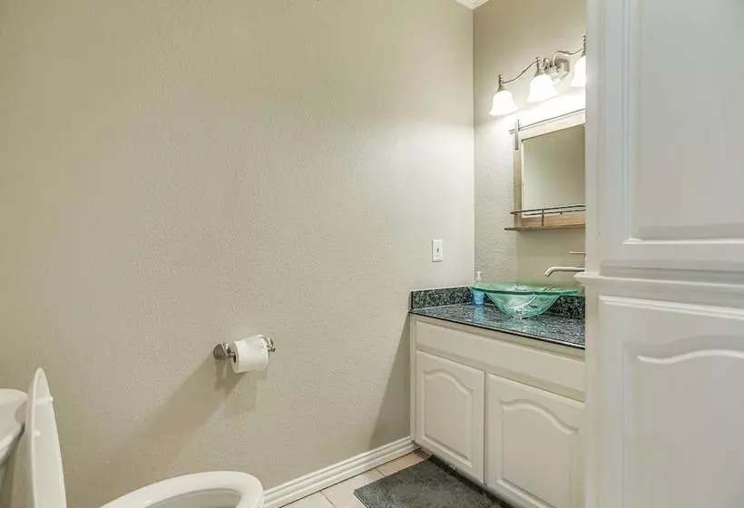 On 10 Acres: Celina Ranch W/ Pool & Fire Pit!