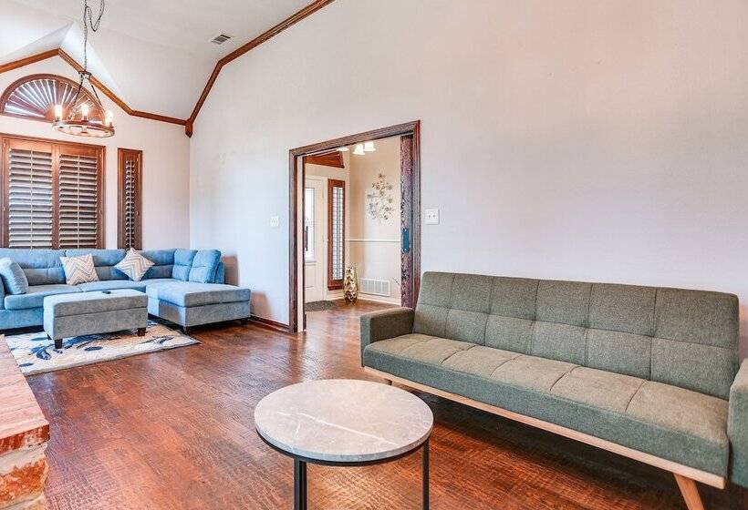 On 10 Acres: Celina Ranch W/ Pool & Fire Pit!