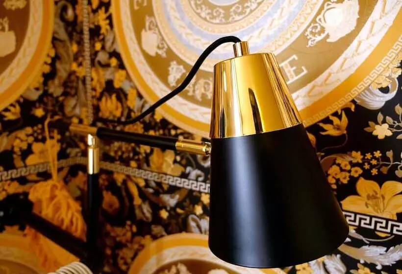 Residenssi Deluxe 2/3 Bed Hottub Skytv