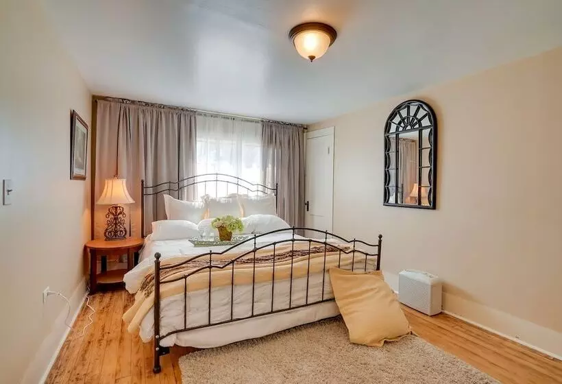 Rusk Retreat W/ Fire Pit, Grill & Countryside View