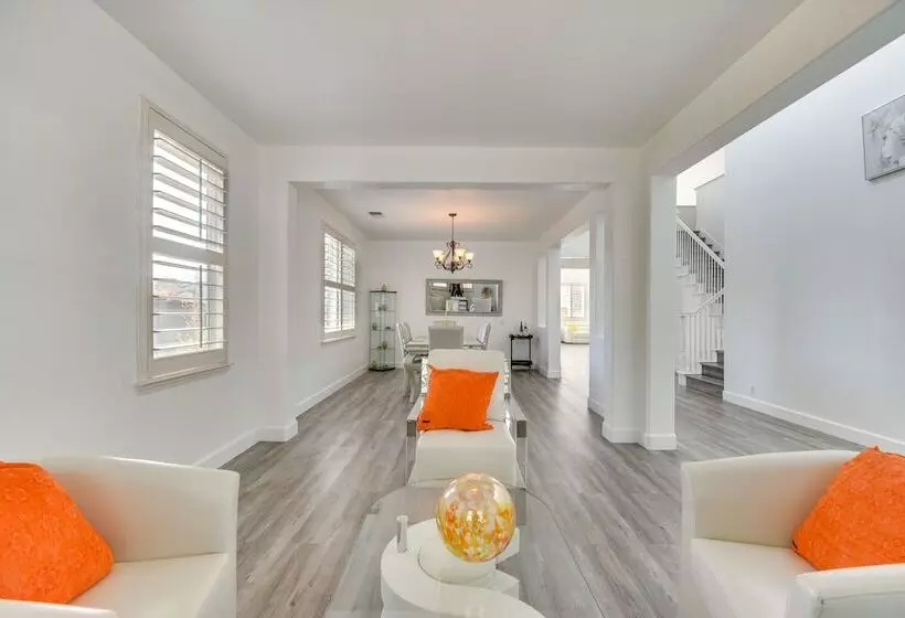 Spacious Merced Home ~ 4 Mi To Downtown!