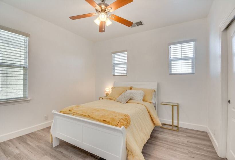 Spacious Merced Home ~ 4 Mi To Downtown!