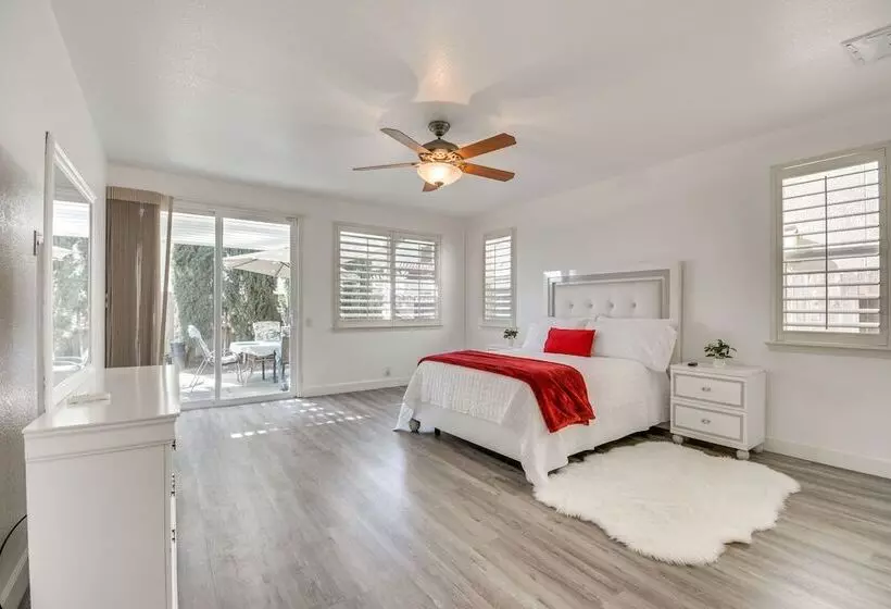Spacious Merced Home ~ 4 Mi To Downtown!