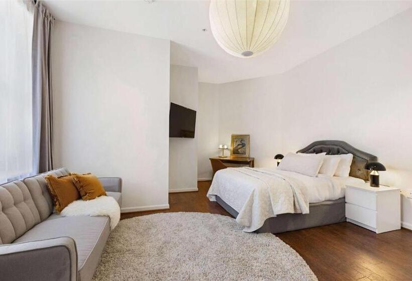 בית מלון כפרי Brexton, Trademark Collection By Wyndham