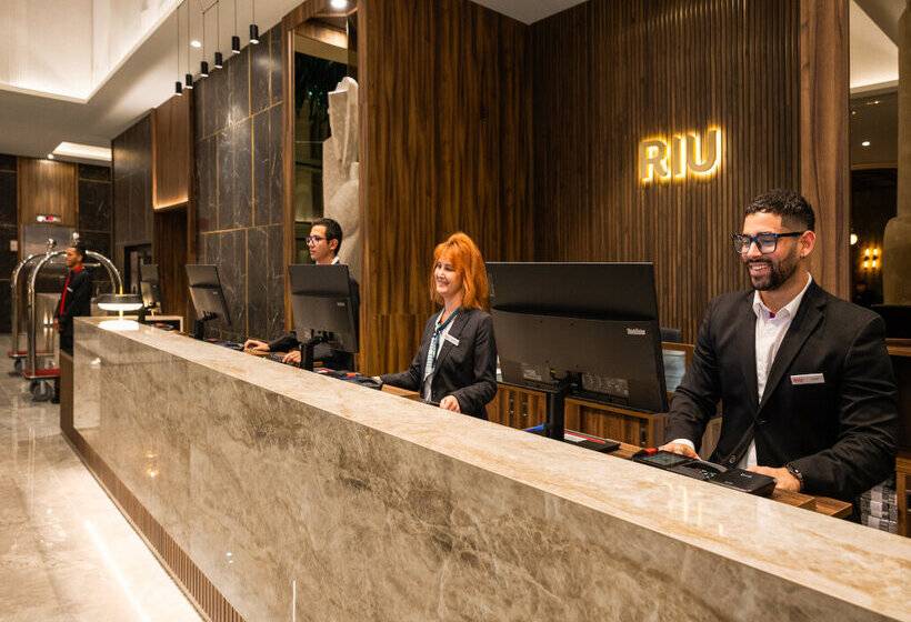 Hotel Riu Plaza Chicago