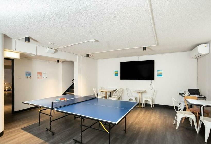 הוסטל The Village Glebe