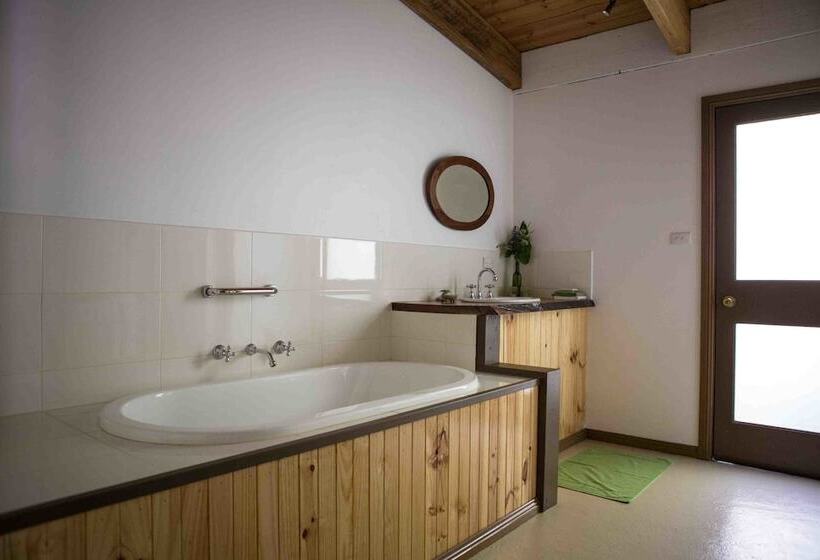 ベッドアンドブレックファースト Buttercup Hill