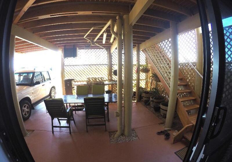 Bed & Breakfast On The Deck @ Shark Bay