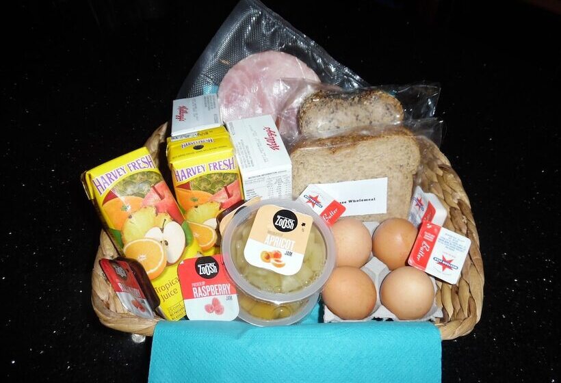 Bed & Breakfast On The Deck @ Shark Bay