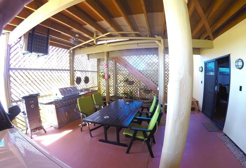 Bed & Breakfast On The Deck @ Shark Bay