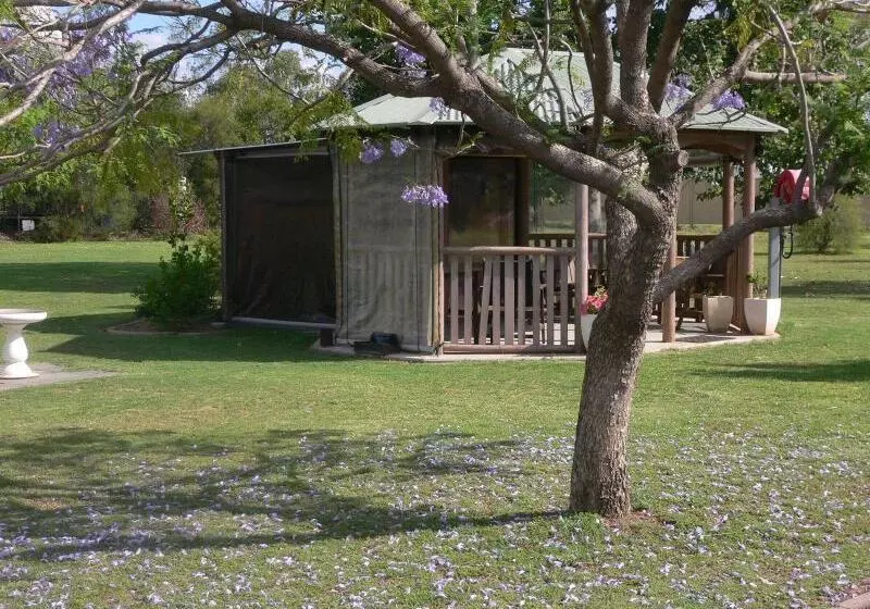 Chinchilla Motel