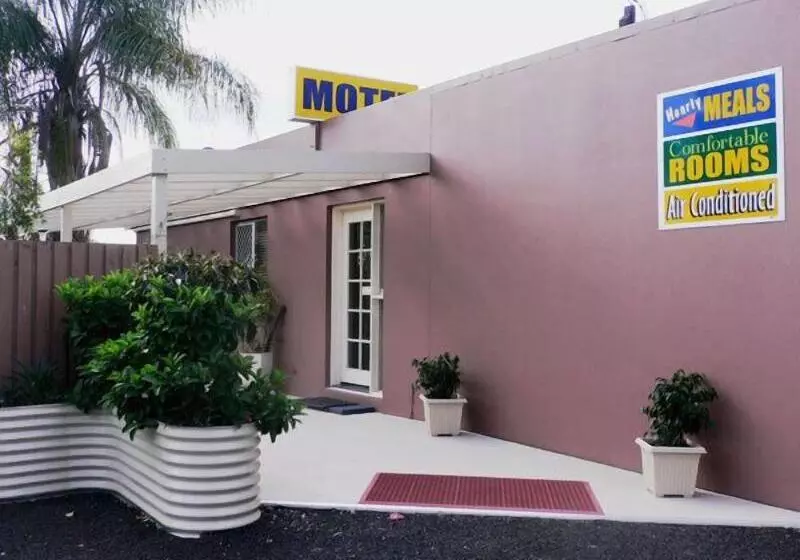 Chinchilla Motel