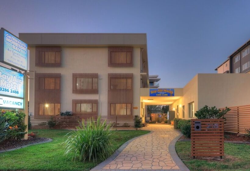 Cleveland Bay Air Motel