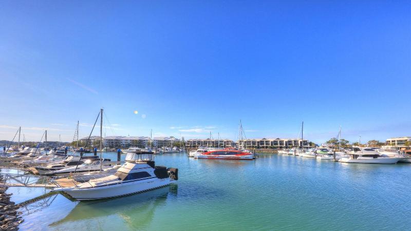 Cleveland Bay Air Motel