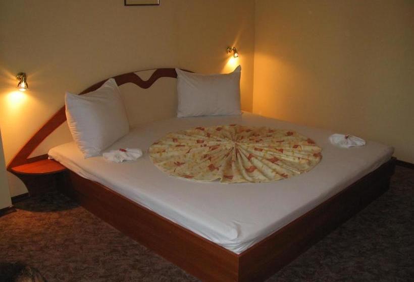 Family Hotel Familya