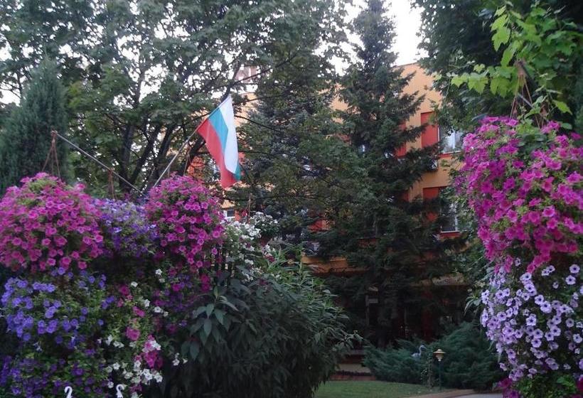 Family Hotel Familya