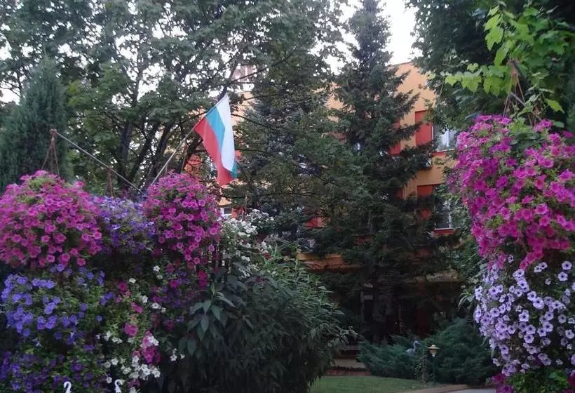 Family Hotel Familya