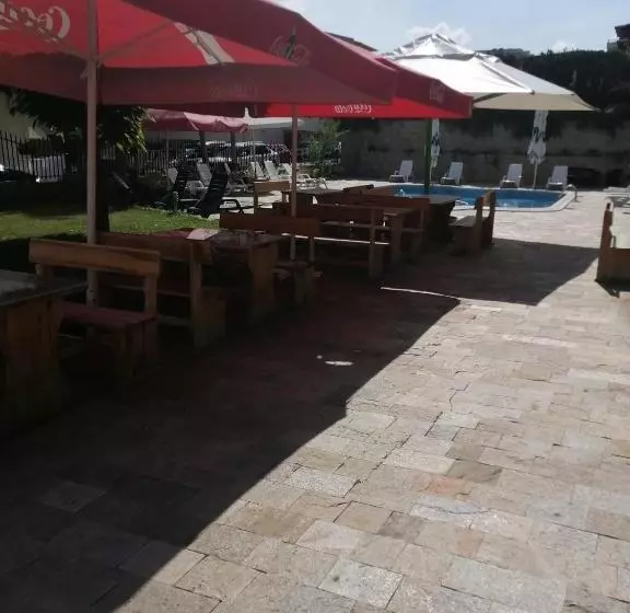 Femili Hotel Diveda