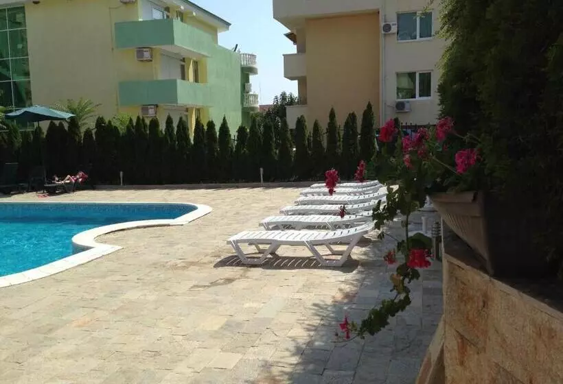 Femili Hotel Diveda