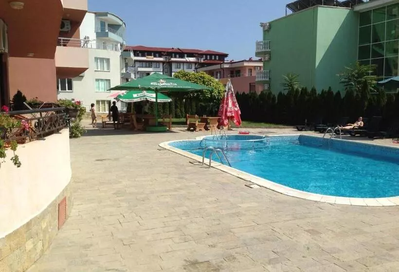 Femili Hotel Diveda