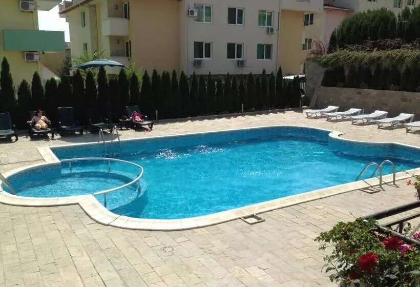 Femili Hotel Diveda