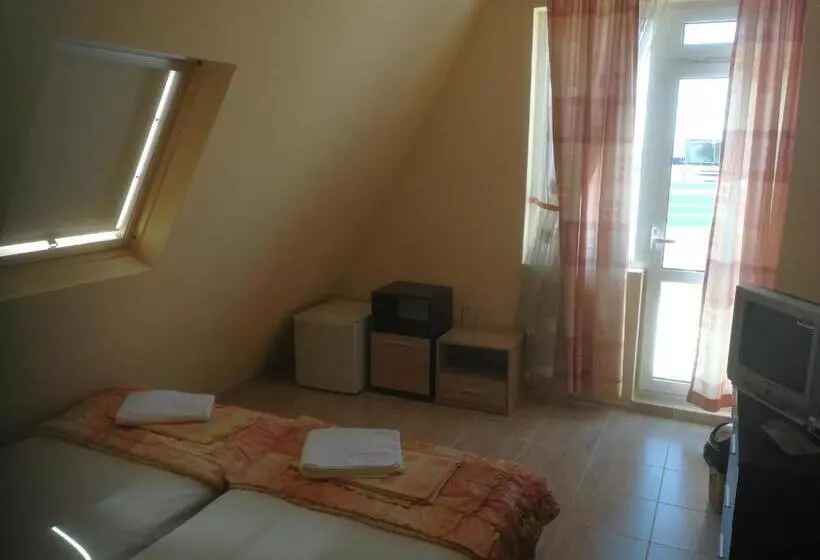 Femili Hotel Diveda
