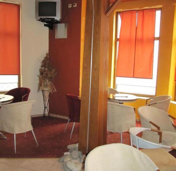 호텔 Central Family