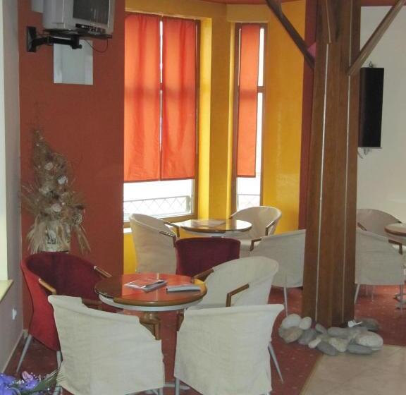 호텔 Central Family