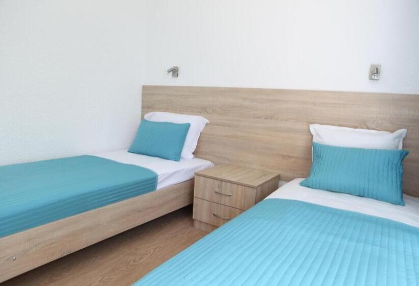 בית מלון כפרי Hijata