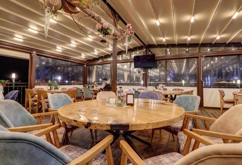 בית מלון כפרי Jupiter 1 Family