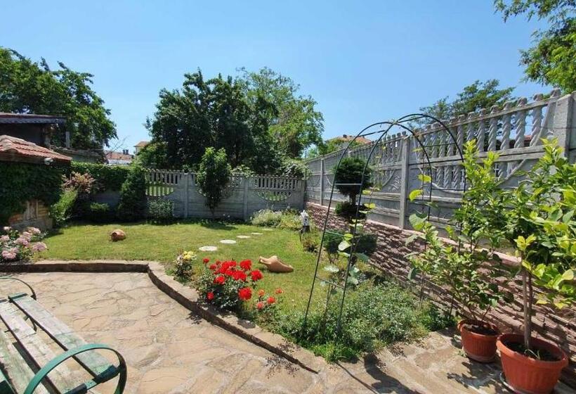 هتل Marianas Guesthouse