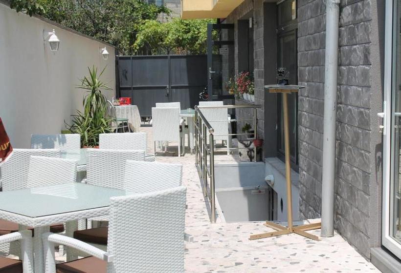 فندق Saint George Family