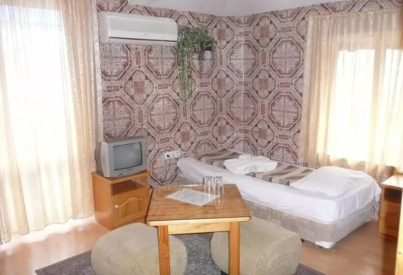 בית מלון כפרי Shans 2 Hostel