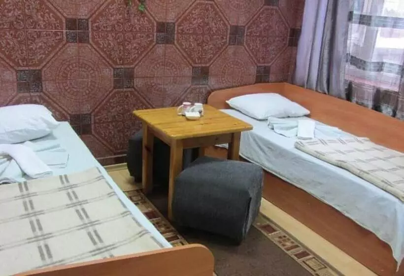 בית מלון כפרי Shans 2 Hostel