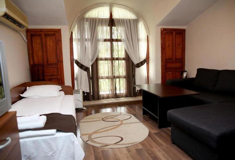 Otel St.st. Constantine And Helena