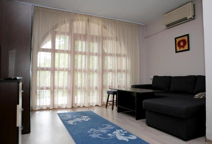 Otel St.st. Constantine And Helena