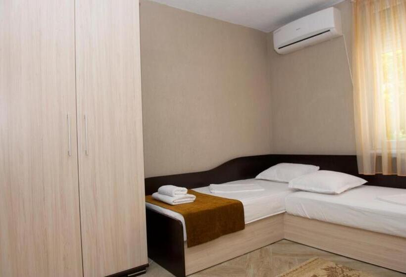 Otel St.st. Constantine And Helena