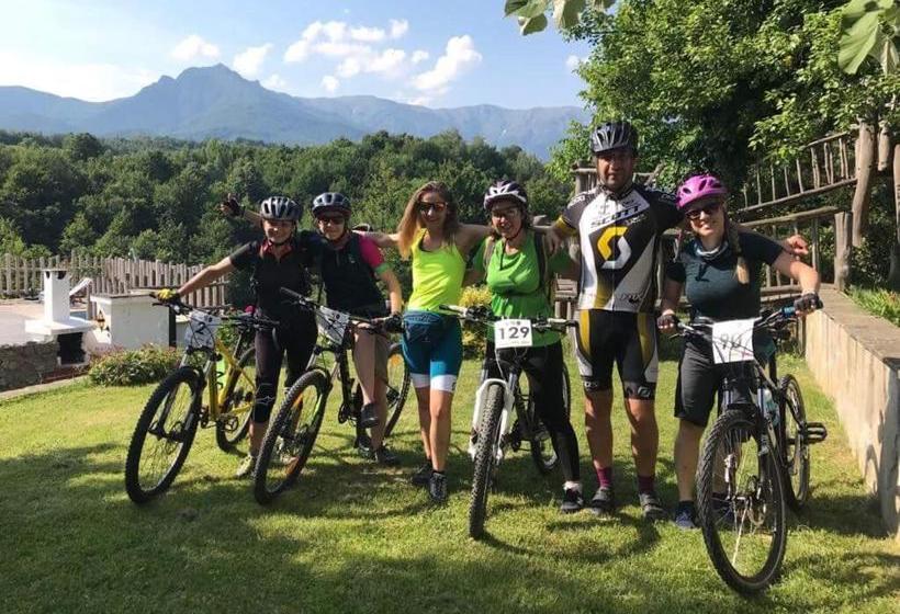 Отель Tihiat Kat