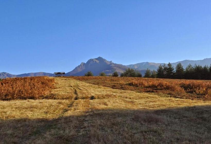 Отель Tihiat Kat