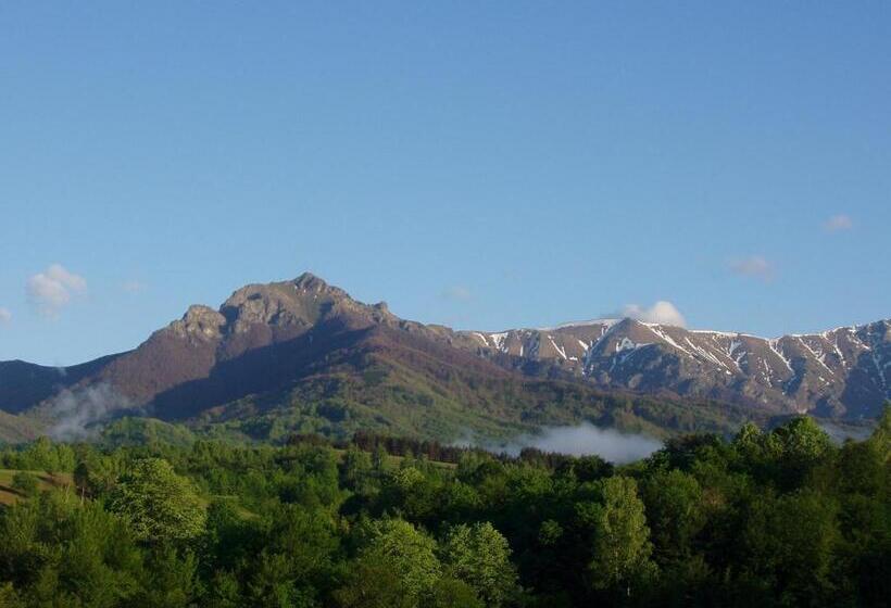 Отель Tihiat Kat