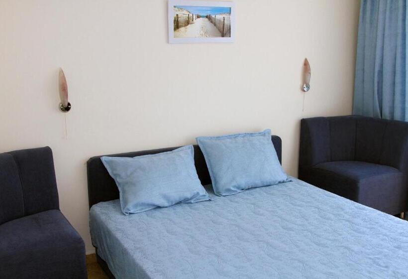 هتل Vlasta Family