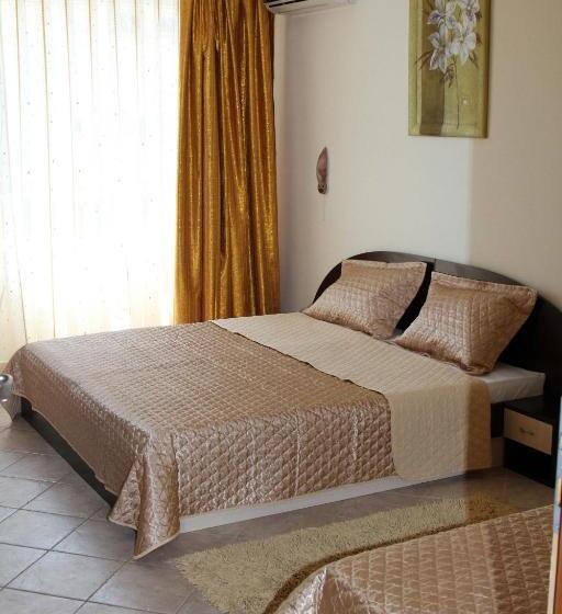 هتل Vlasta Family