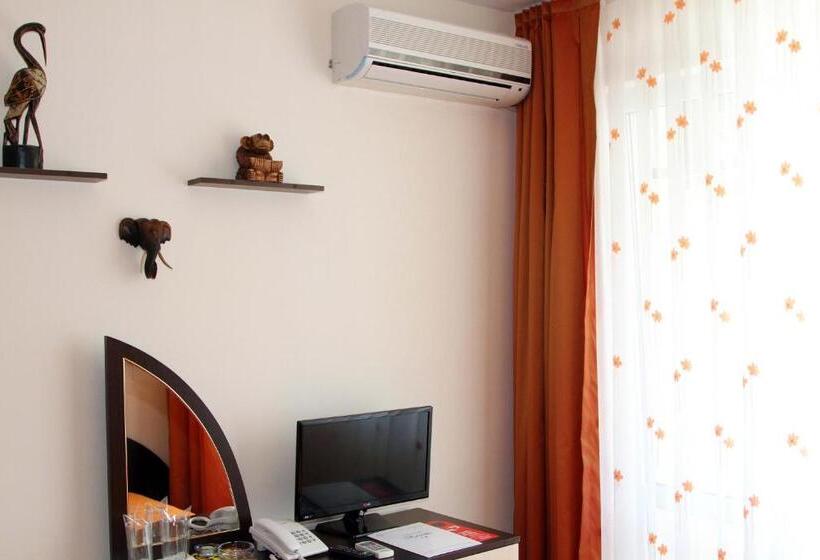 هتل Vlasta Family